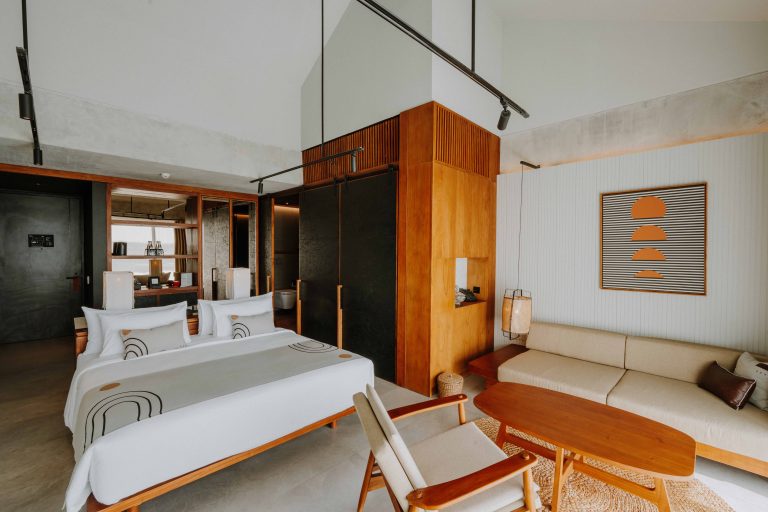 Premier Suite with Livingroom