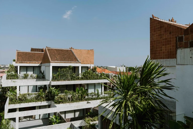 Premier Pool Suite Plus