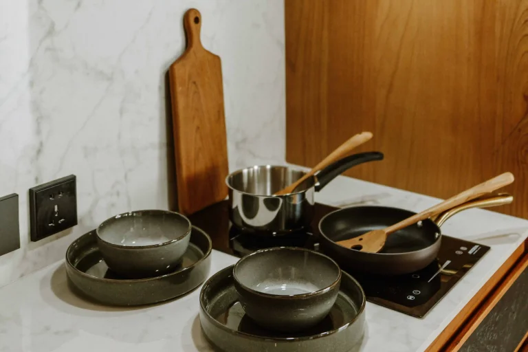 The Komu Kitchenette