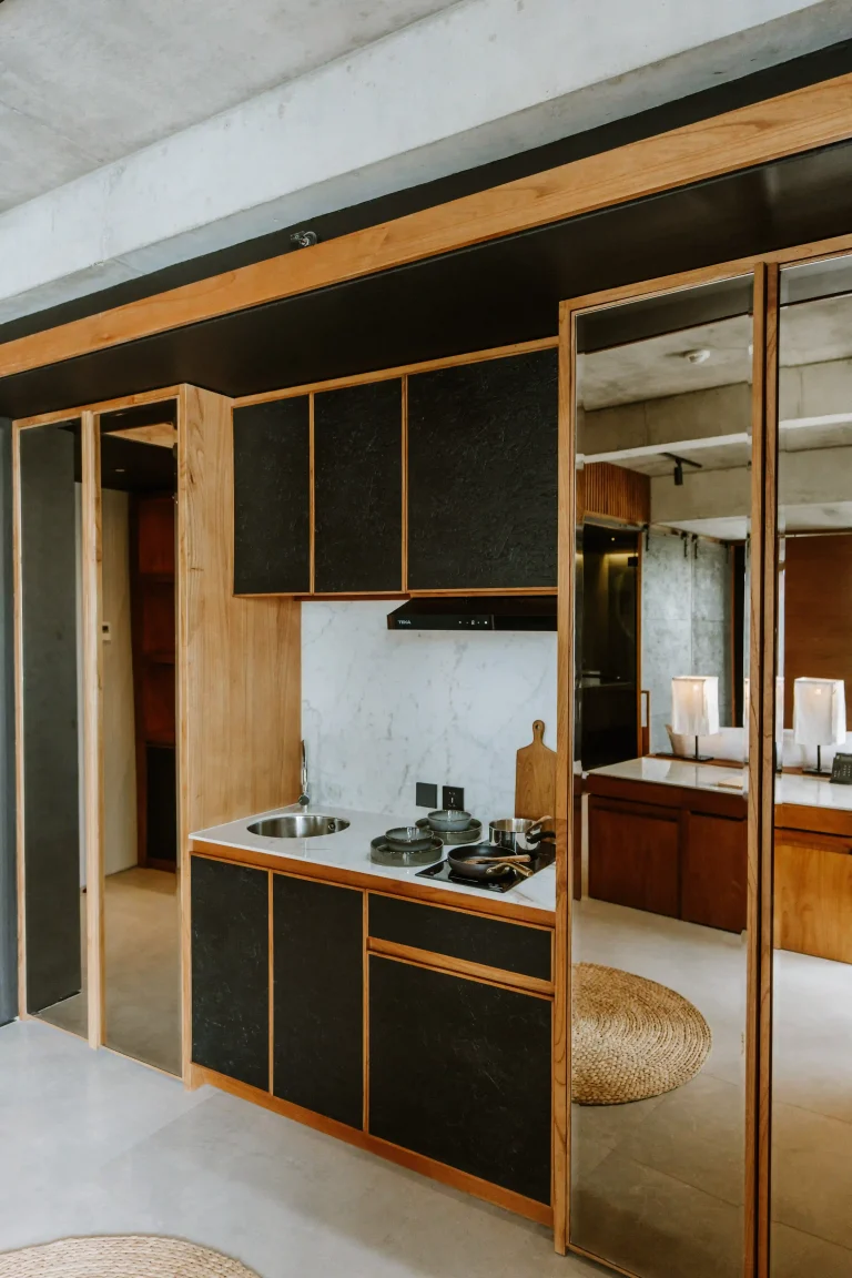 The Komu Kitchenette